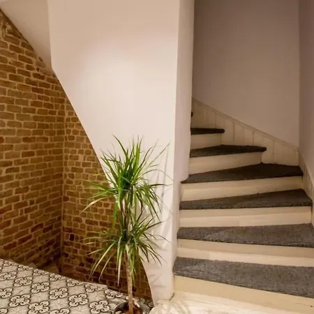 Apartment St Moscow Taksim Istanbul